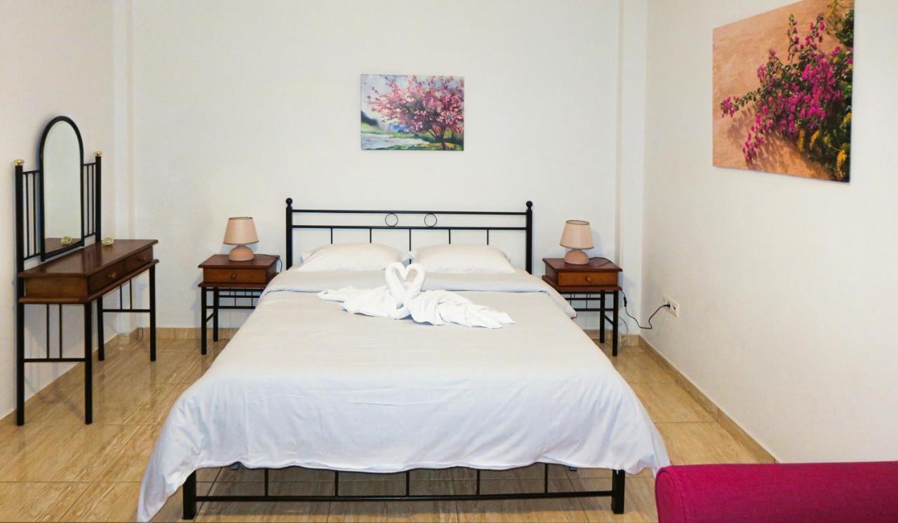 Kallisti Apartments Skiathos Exterior photo
